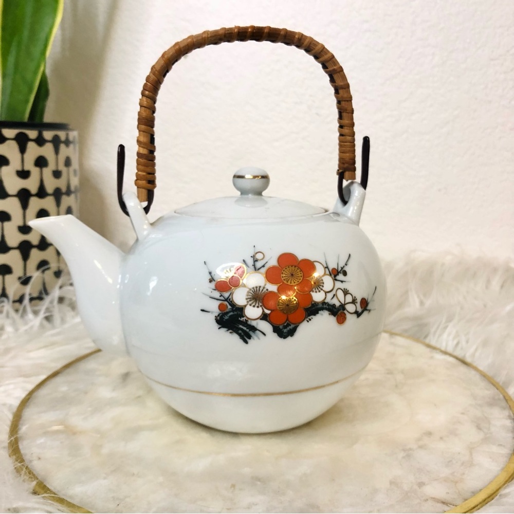 White Floral Teapot